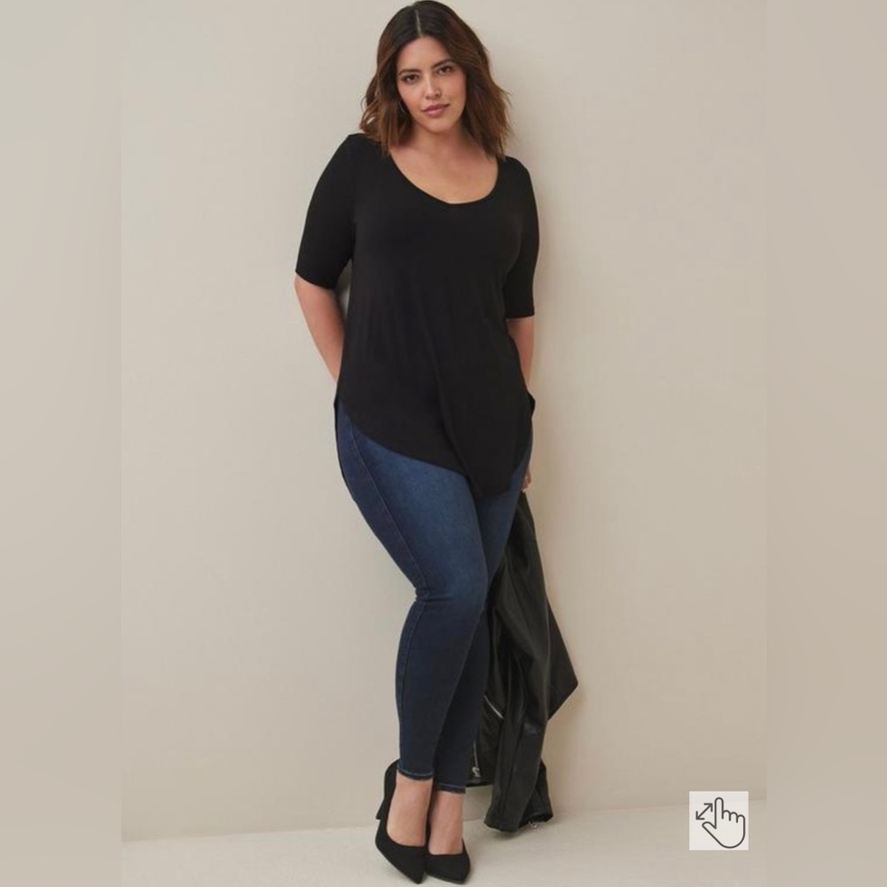 NWT Torrid Super Soft V-Neck Tunic